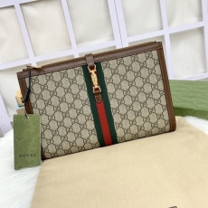 Gucci Clutch Bags